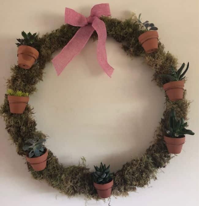 finished succulent wreath